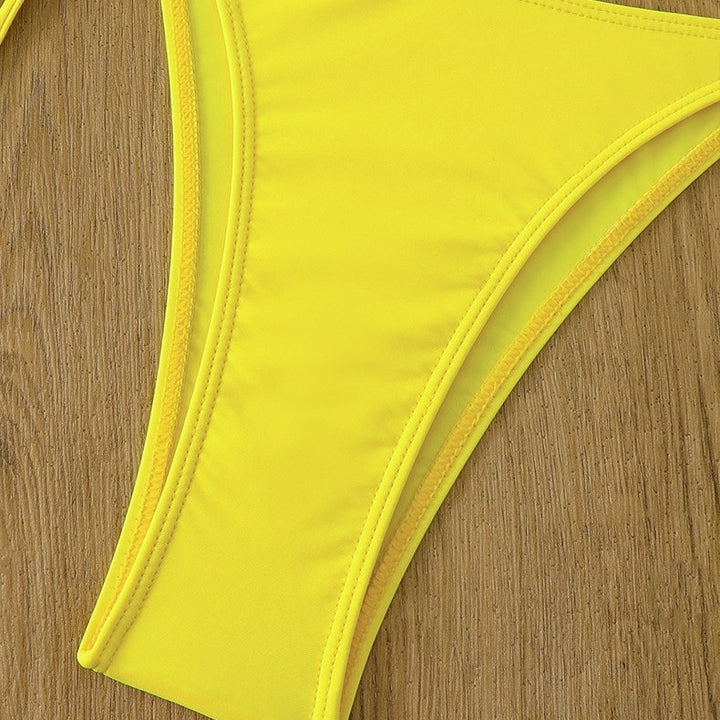 Femme Stilfuld Tie-Front Triangle Bikini Sæt med Crop Top Stilla