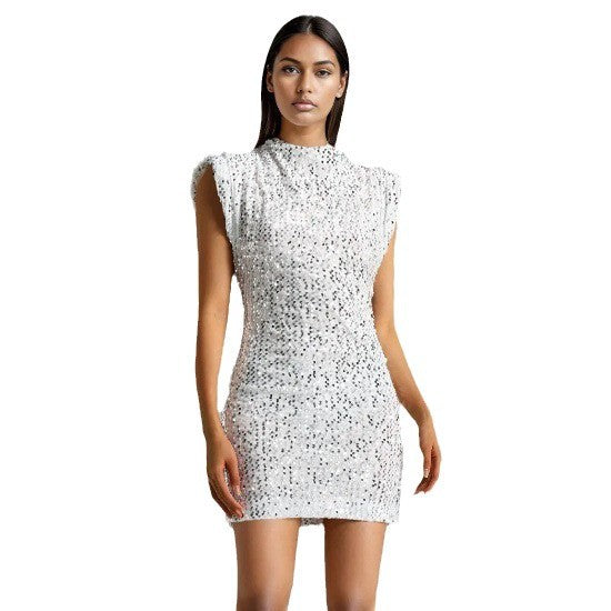 Kvindernes Glitrende Mini Kjole med Elegant Ståkrave og Skinnende Pailletter Skovae