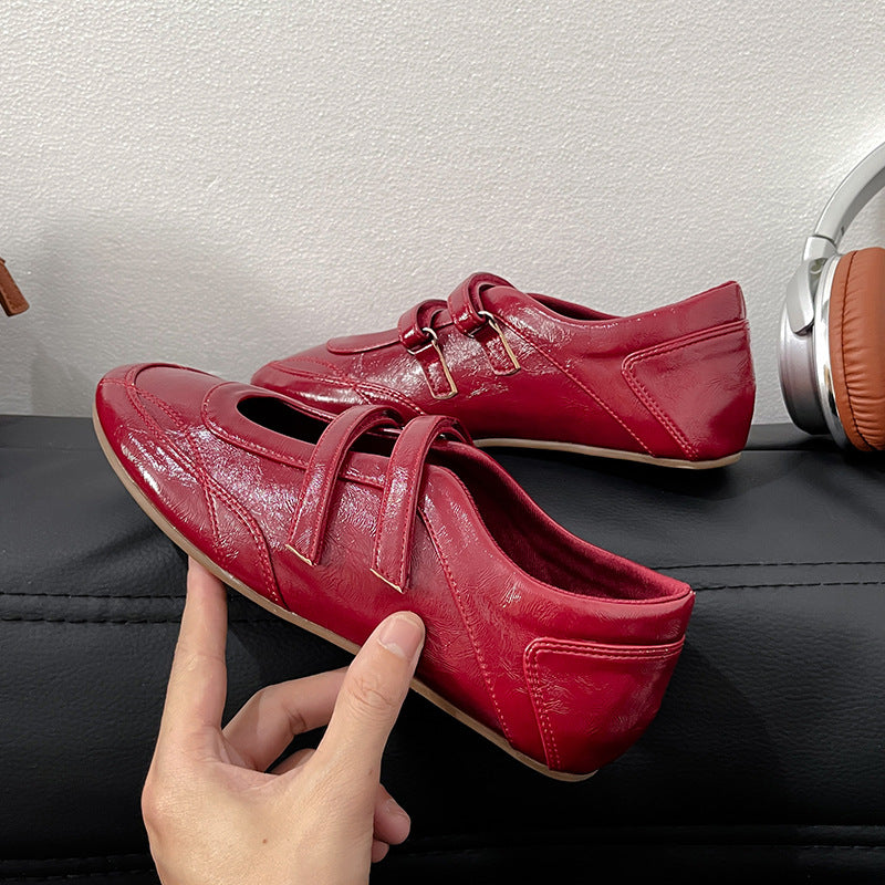 Dame Mode Ballerinas med justerbare remme og komfortabel indersål Stilla