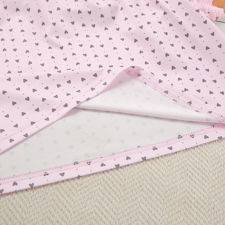 Dame kortærmet pyjamasæt med hjerte-motiv og elastisk talje Stilla