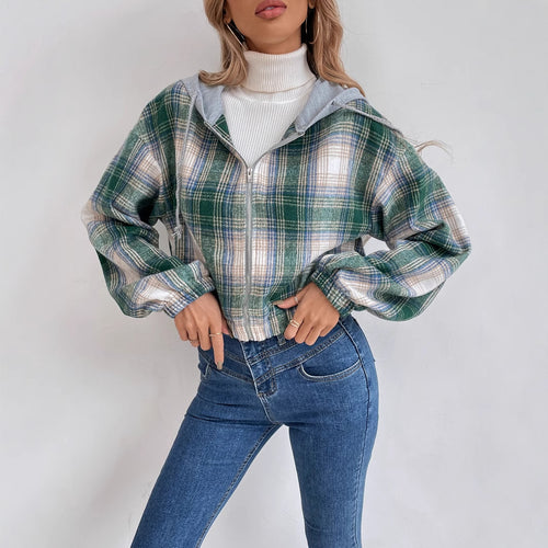 Kvindernes cropped flanneljakke med hætte og moderne ternet mønster Stilla