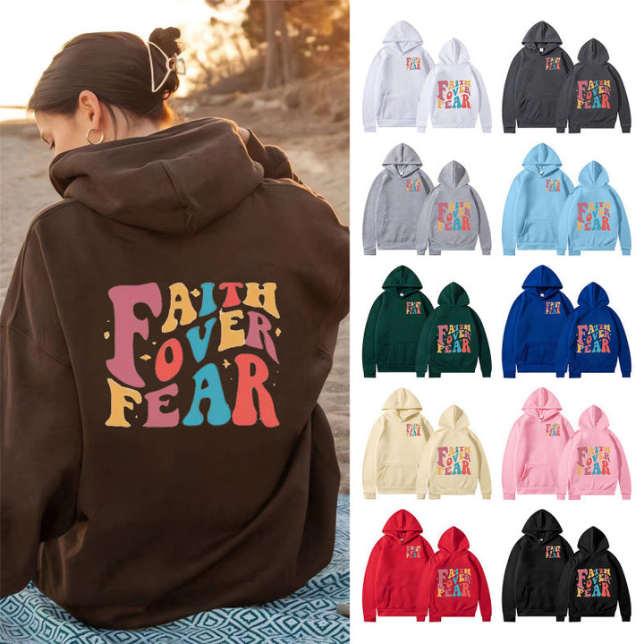 Kvinder hoodie med kreativ tekst og blødt indre fleece Skovae