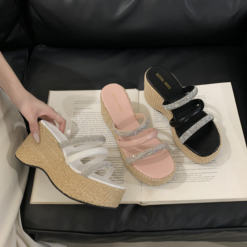 Dame Wedge-sandaletter med funklende rhinestones og trendy plateau Stilla