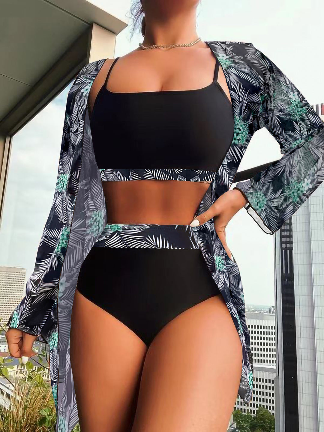 Dame bikinisæt med floral kimono og høj talje Stilla