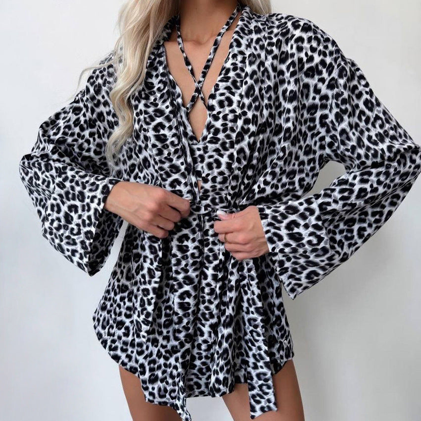 Dame Kimono-Nattøj med leopardmønster og løs pasform Stilla