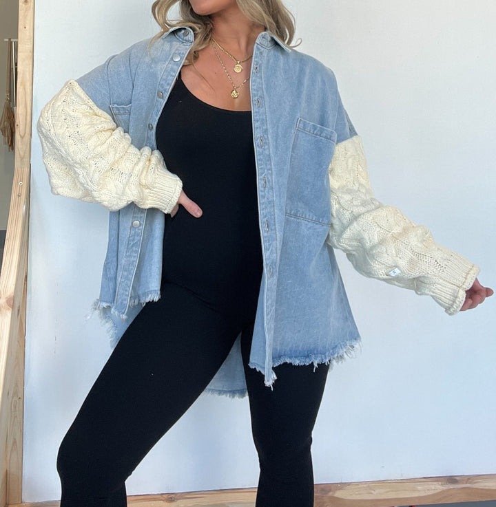 Dame Oversized Skjorte med Strikærmer Stilla