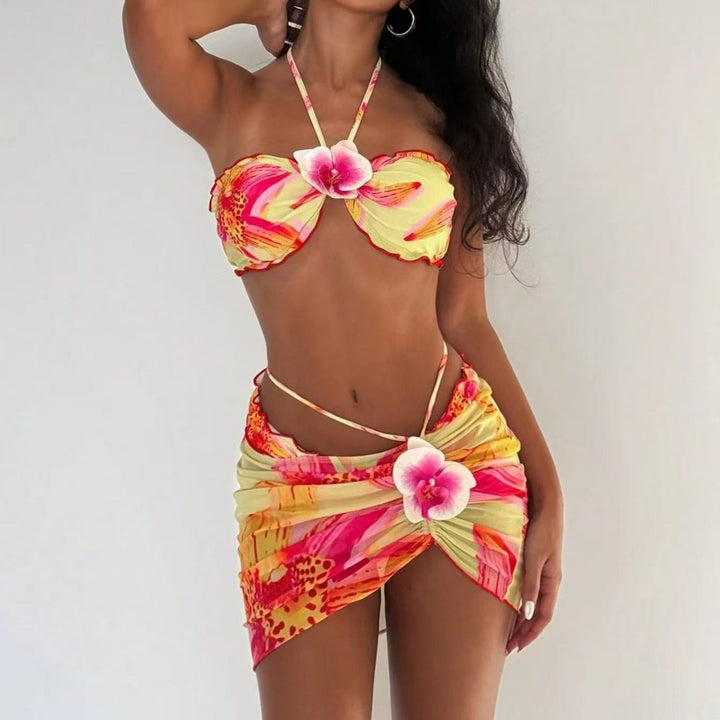 Dame Bikini-sæt med blomsterprint og raffineret indpakningsskørt Skovae