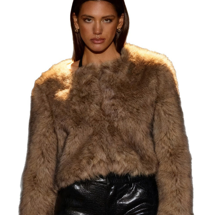 Dame faux fur jakke med luksuriøs finish og stilfuld snit Skovae