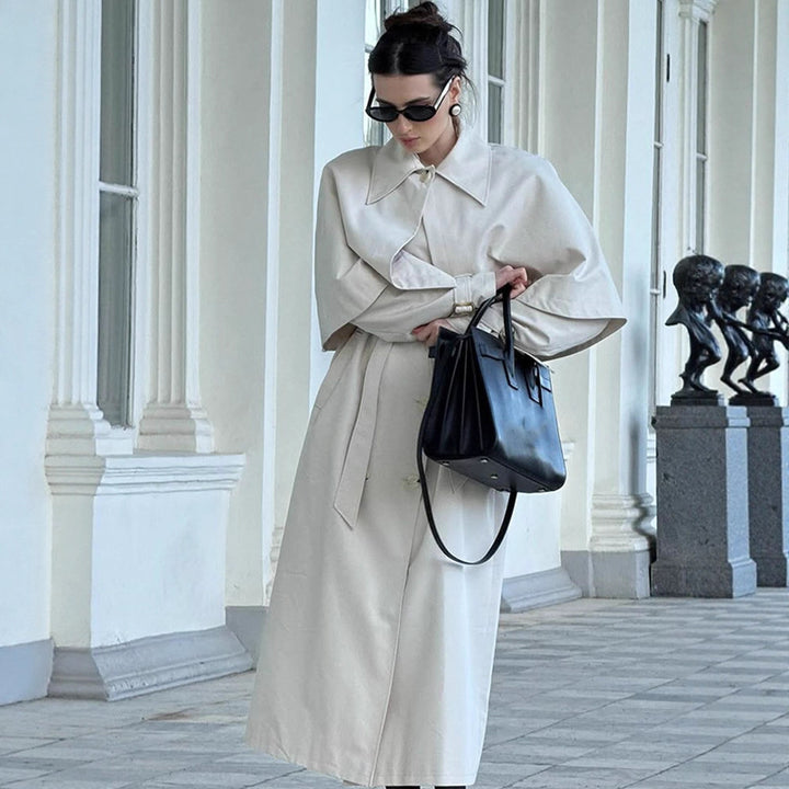 Damer elegant trenchcoat med innovativt cape-design Stilla