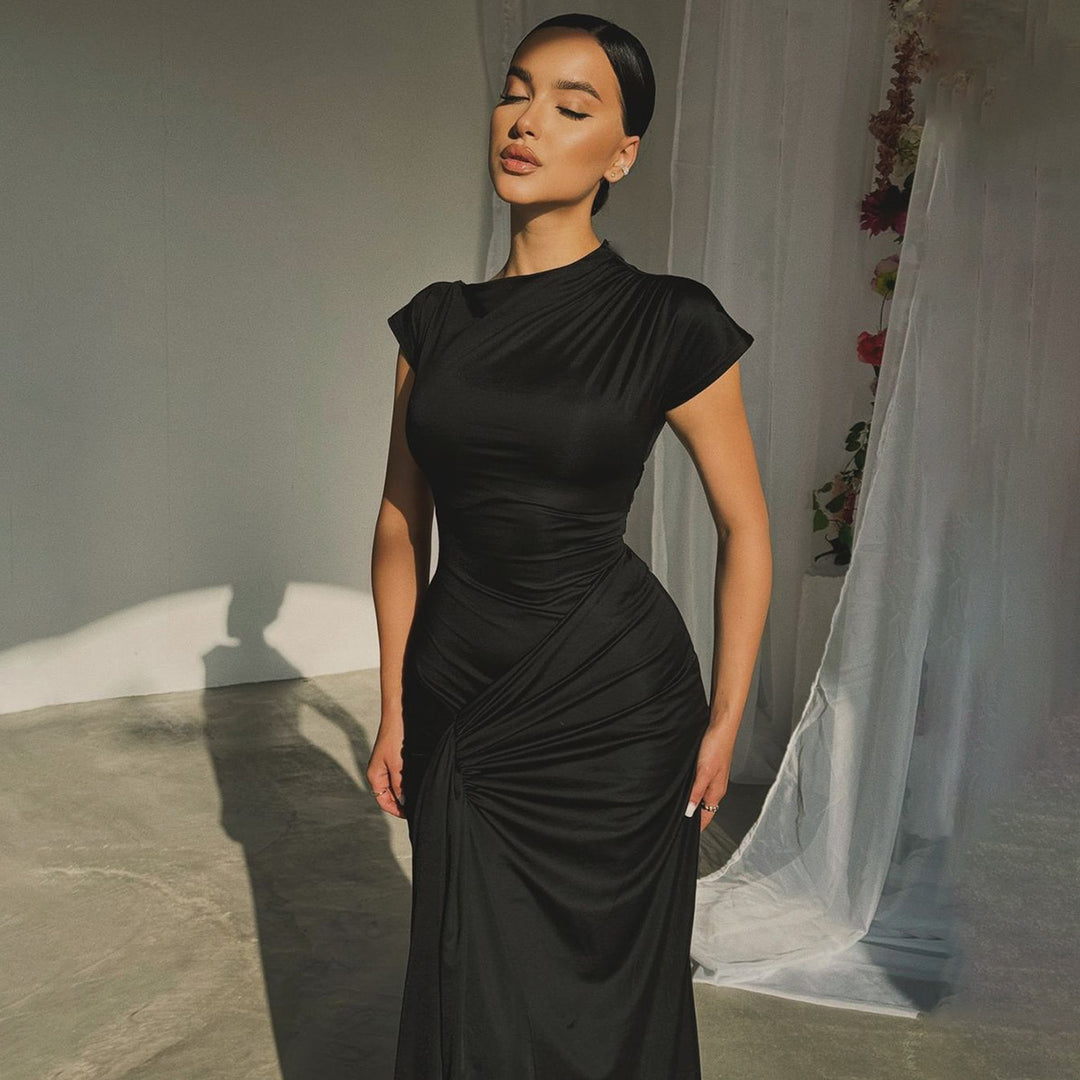 Damer Elegante Maxikjole med Drapering og Asymmetrisk Kant Skovae