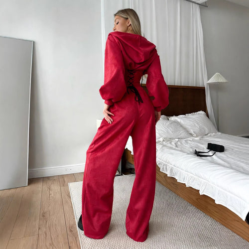 Kvinder sporty sæt af cropped hoodie jakke og brede joggingbukser med elastisk talje Skovae