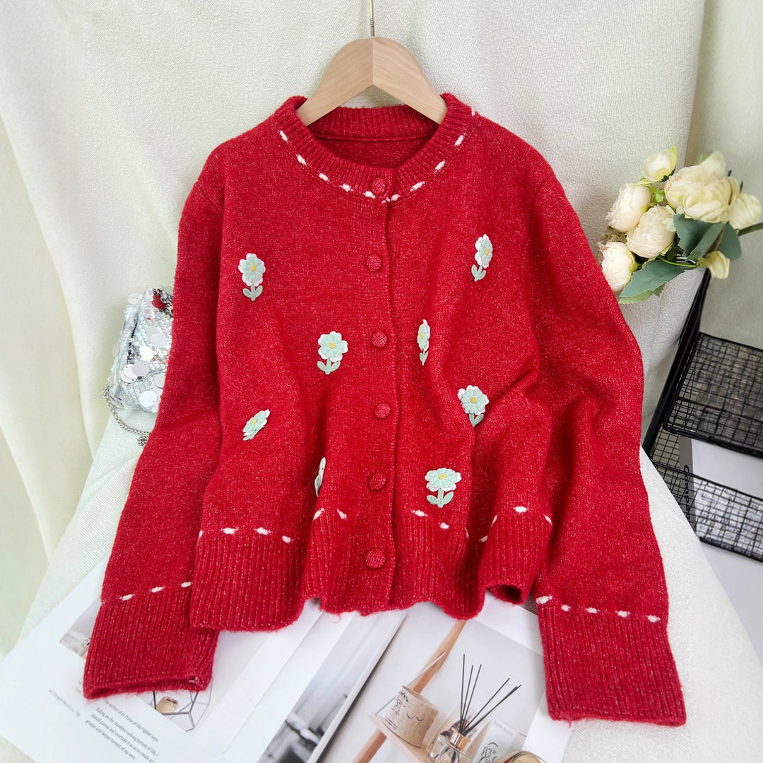 Dame cardigan med blomstret broderi design og knaplukning Stilla