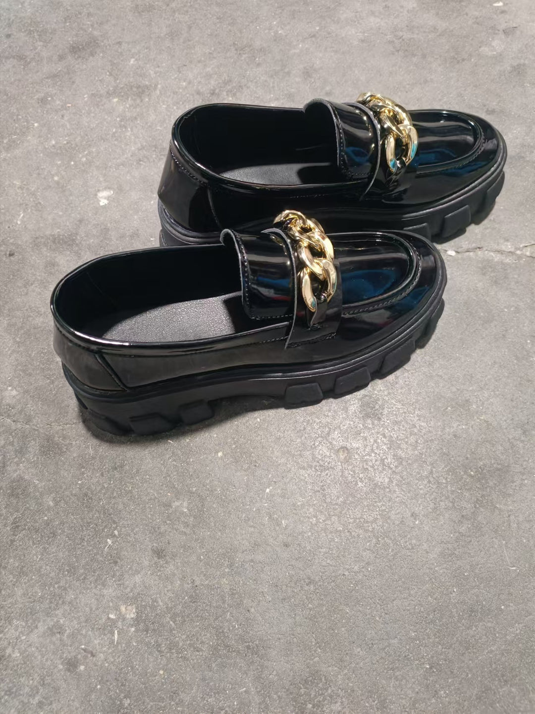 Dame Chunky Loafers med gylden kædeapplikation og skridsikker sål Stilla