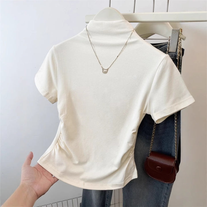 Kvinder fitted T-shirt med stående krave og sofistikeret flæse detalje