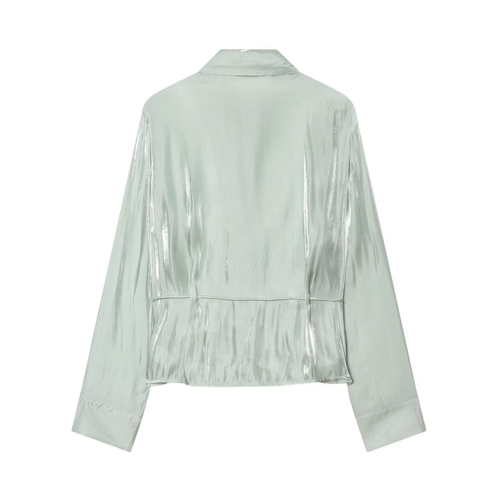 Dame skinnende bluse med justerbar talje og elegant krave Skovae