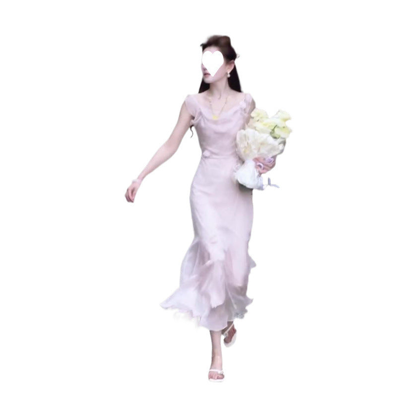 Femme Elegante Lang Slipkjole med Floralpynt Stilla