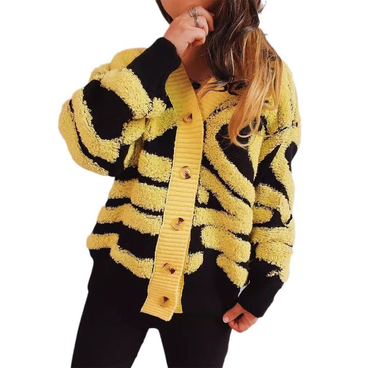 Kvinders fashionable cardigan med grafisk mønster og luksuriøse knapper Stilla