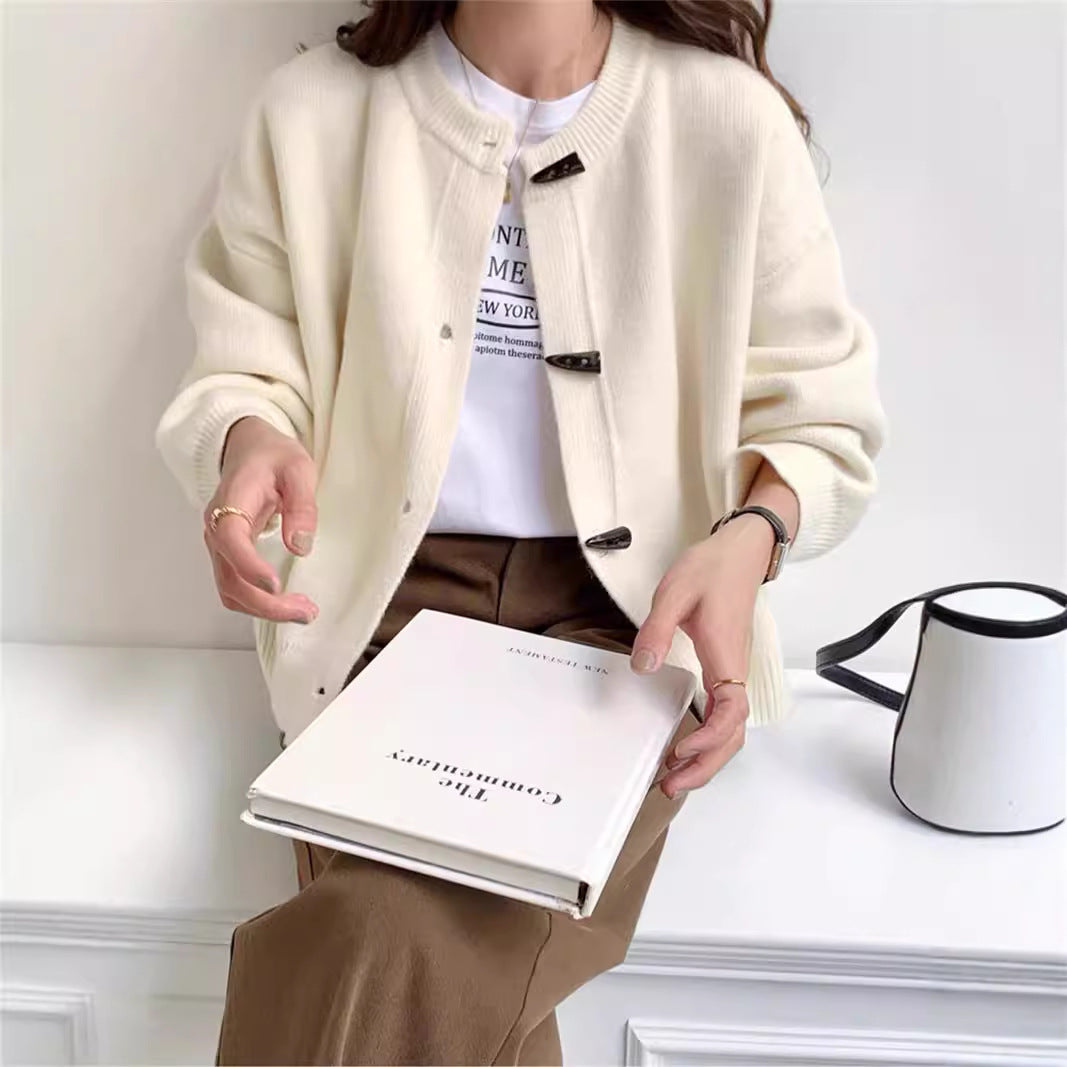 Kvinders cardigan med elegante knapdetaljer Stilla