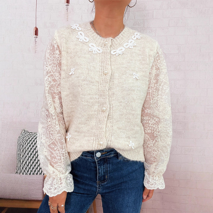 Kvindernes cardigan med elegant lace og perle-beklædte knapper Stilla