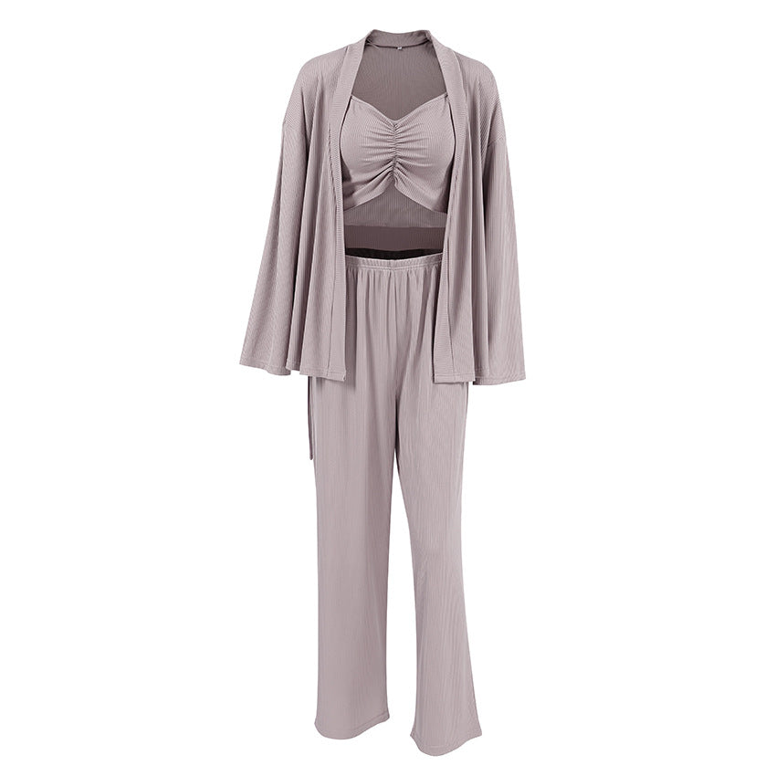 Dame Lounge-sæt med ærmeløs bluse og taljerbar kimono Stilla