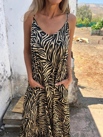 Dame maxikjole med zebra-mønster og to praktiske lommer Stilla