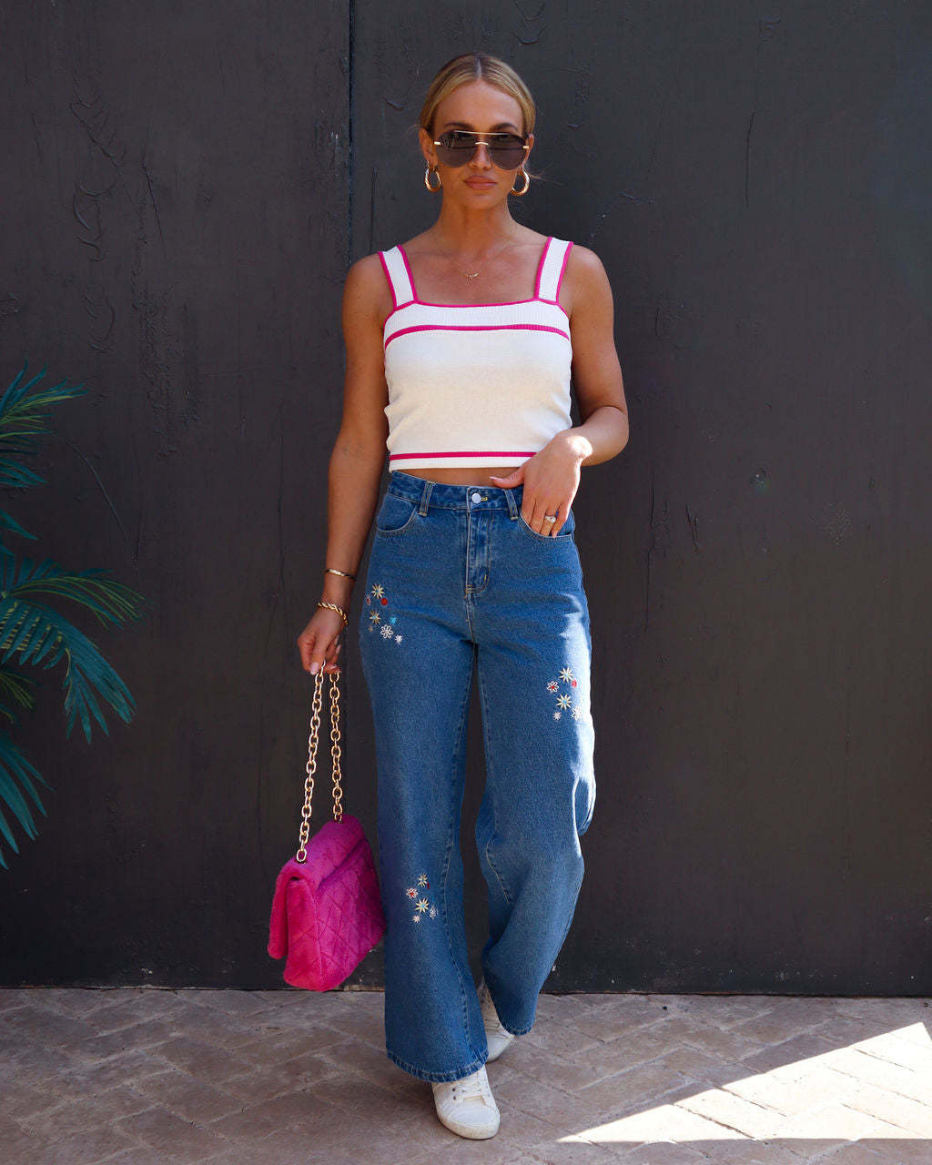 Dame Wide-Leg Jeans med blomstret broderidesign og høj talje Stilla