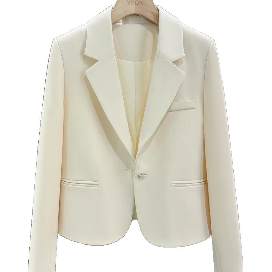 Damer Elegant og skræddersyet blazer med slanke klapper Stilla