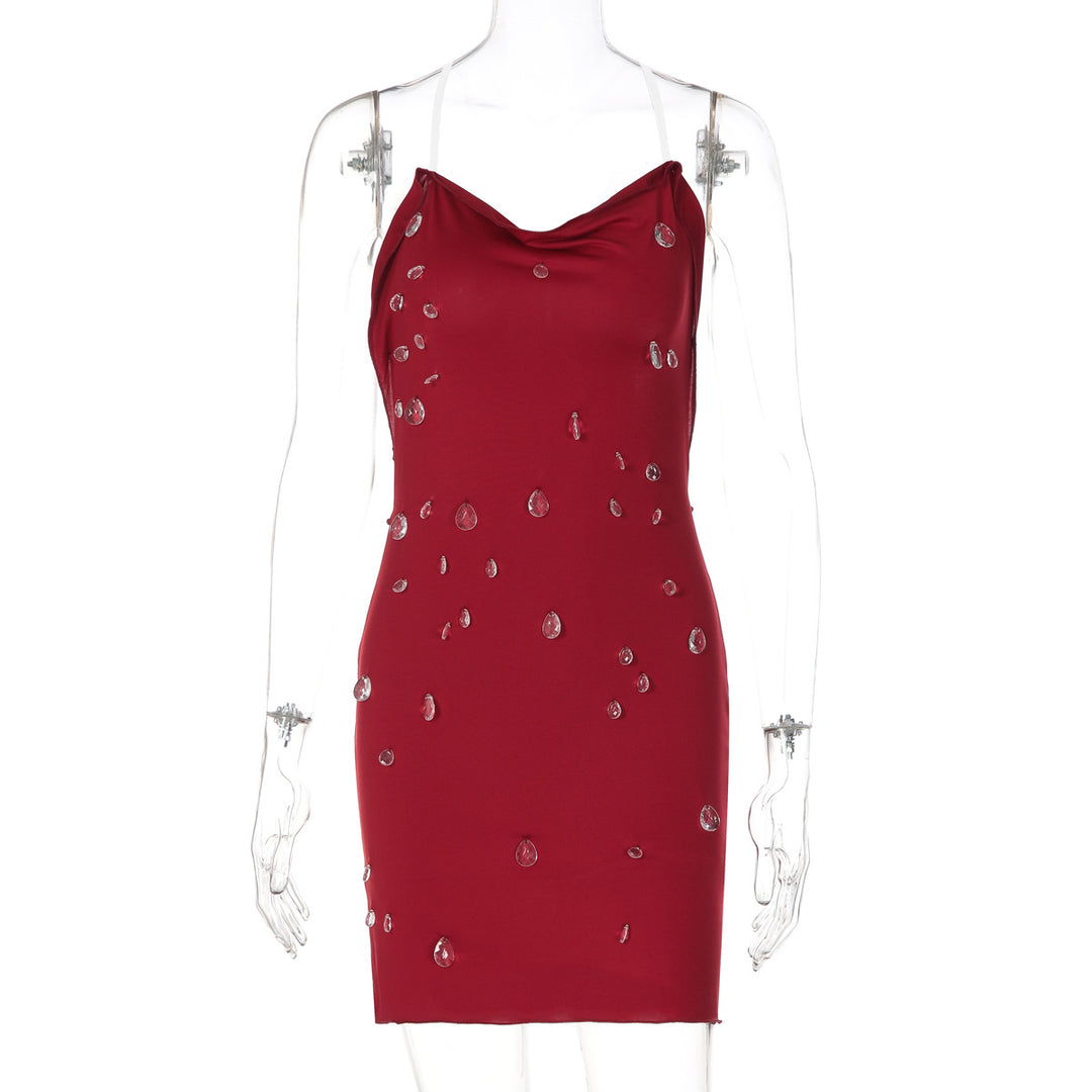 Dame figurformende minikjole med elegant drapering og transparente applikationer Skovae