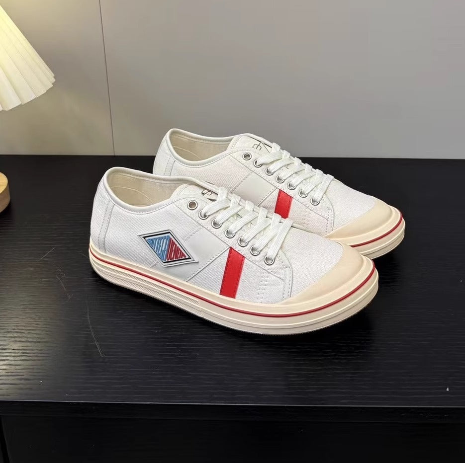 Dame mode sneakers i retro stil Stilla