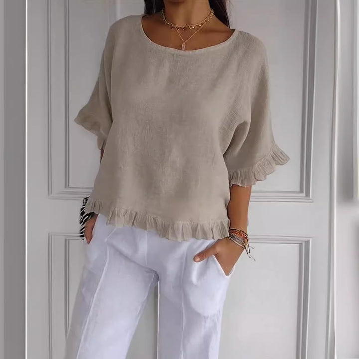 Dame afslappet bluse med flæse detaljer Stilla