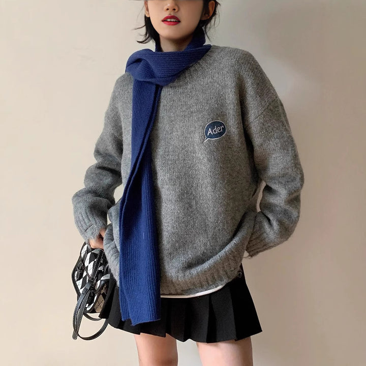 Kvindernes chunky strikket sweater med unik broderi Stilla