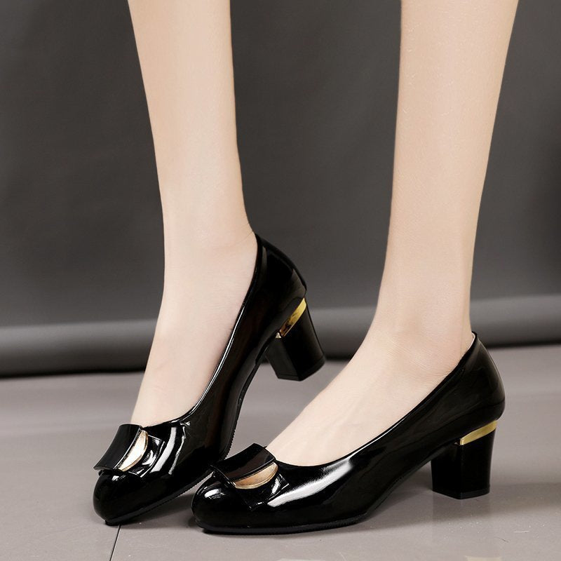 Dame elegante pumps med moderne spænde-accent og skridsikker sål Stilla