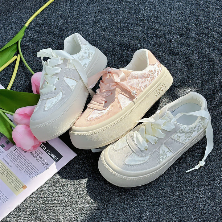 Dame modische Sneakers med glitrende overdel og elegante satin snørebånd Stilla
