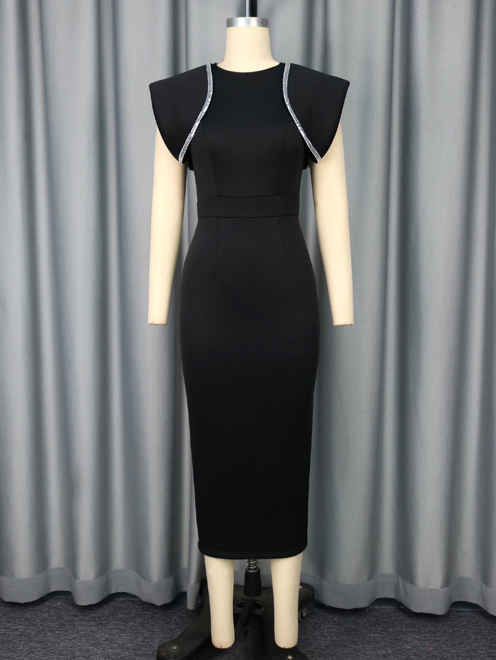 Dame figursyet kjole med dekorative flæsekareter Skovae