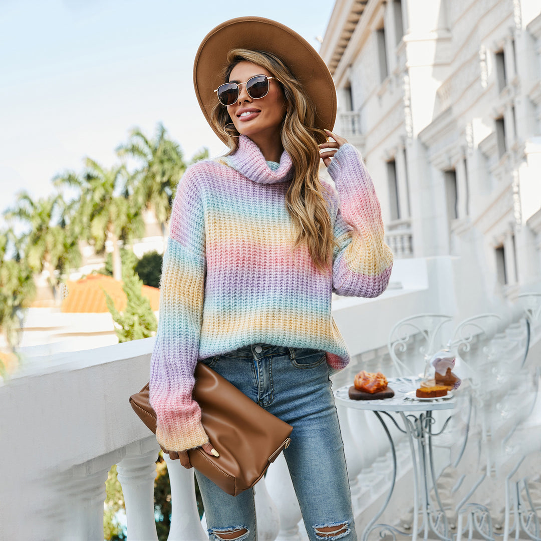Damer trendy sweater med bred turtleneck og et farverigt bølgemønster Stilla