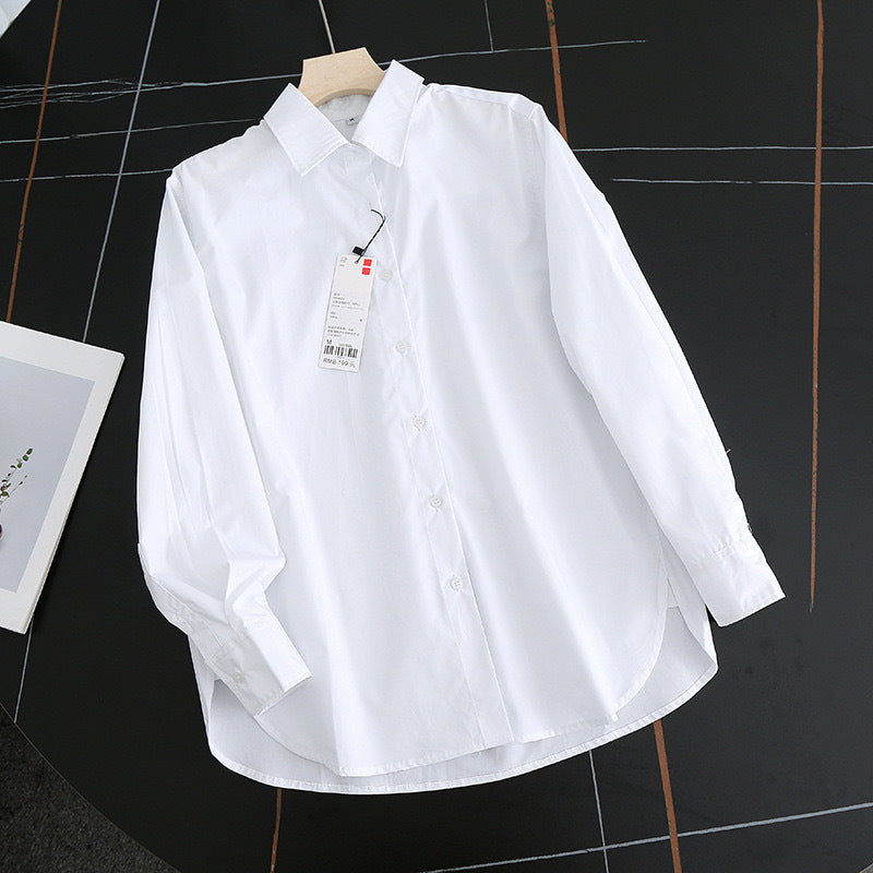 Kvinders elegante og luftige bluse med moderne krave Stilla