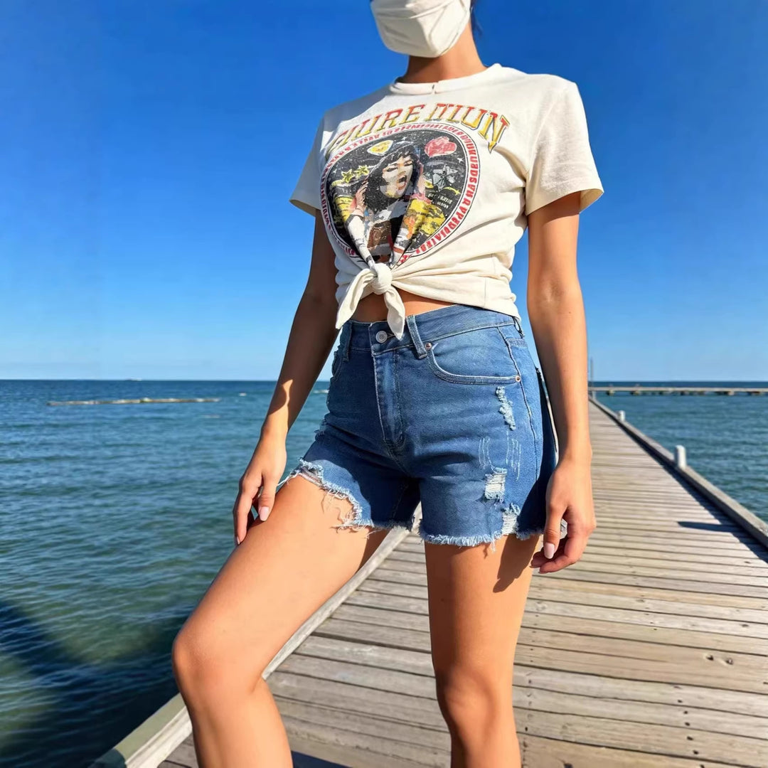 Dame Destroyed Denim-shorts med frynset kant og stilfulde revnedetaljer Skovae