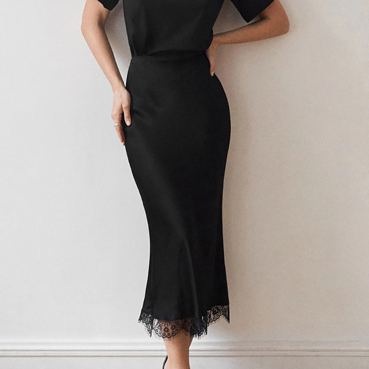 Dame Elegant Maxikjole med blondeafslutning og figursyet snit Stilla