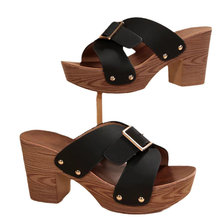 Dame Fuzzy Wedge-Sandaletter med elegant spænde-applikation og skridsikker sål Stilla