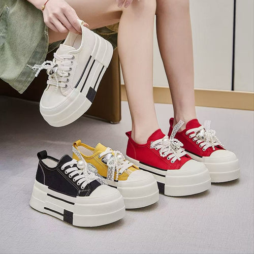 Dame platform sneakers med unikt design og/moderigtige accenter Stilla