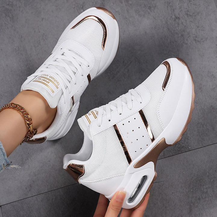 Dame nan sportliche plateau sneakers med luftkudefod og metallic-applikationer Skovae