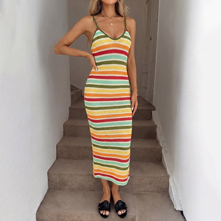 Damen Strick-Kleid im lässigen Streifenmuster mit schmalen Spaghetti-Trägern Skovae