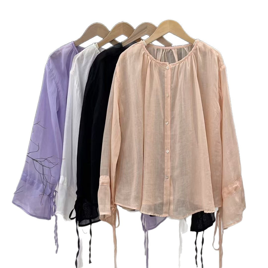 Femme Let Button-Up-Bluse med justerbare bindebånd Stilla