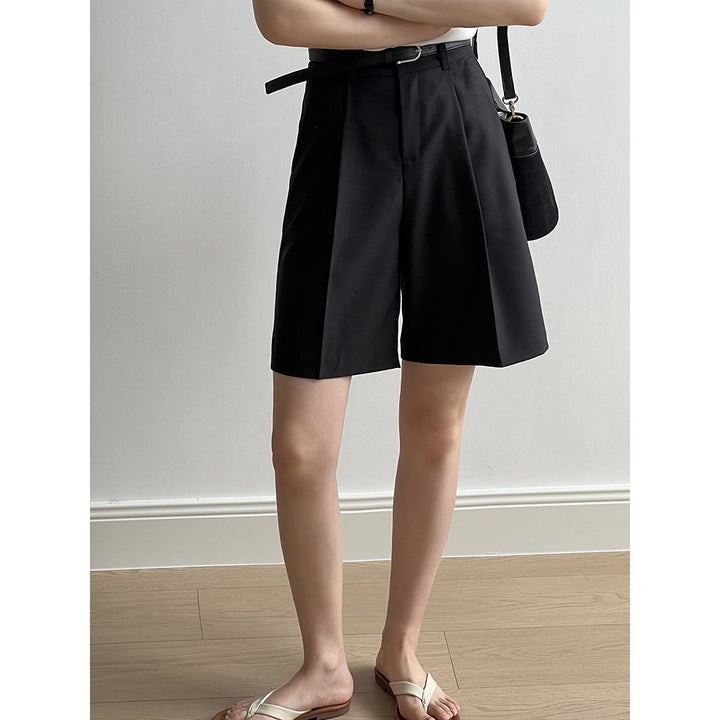 Dame casual shorts med fashionable folder og taljebælte Stilla