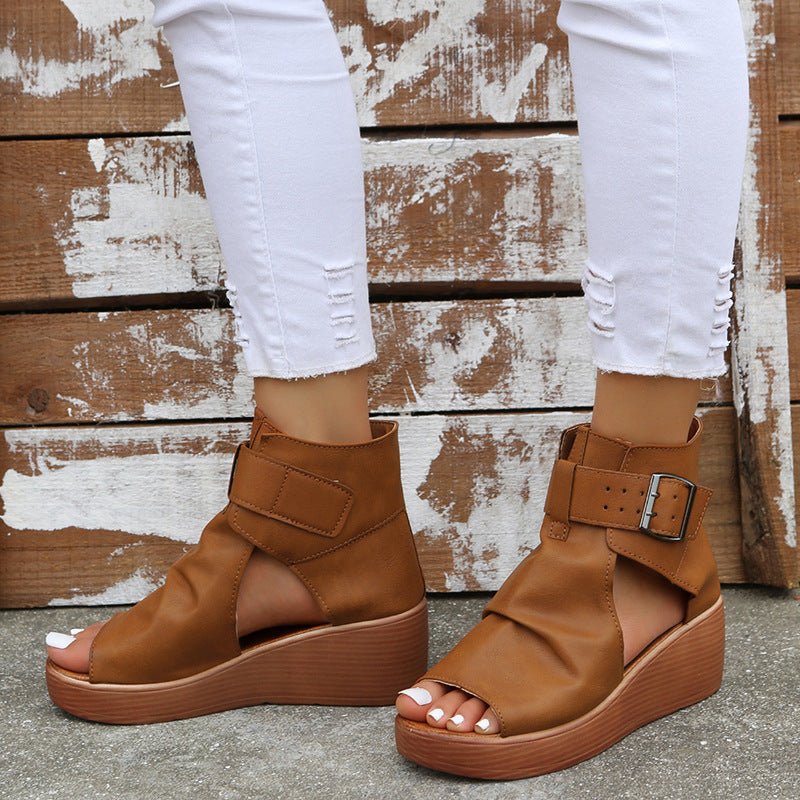 Dame Wedge Sandaler med justerbar rem og moderne design Stilla