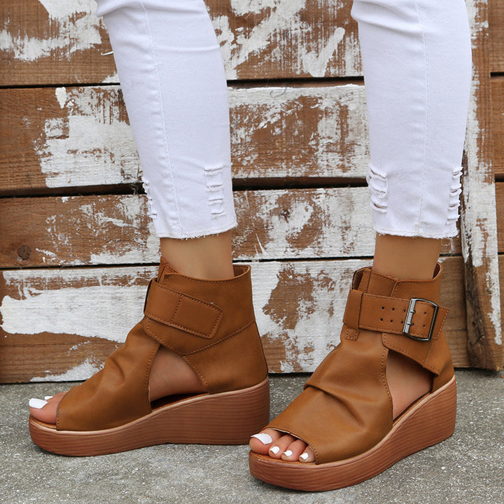 Dame Wedge Sandaler med justerbar rem og moderne design Stilla