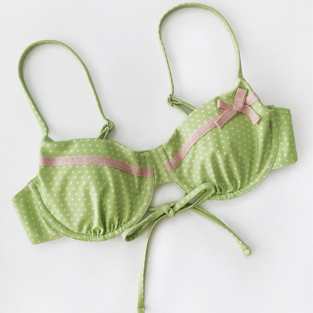 Dame polka dot bikini med legende design Skovae