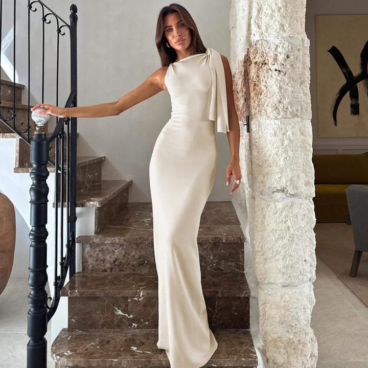 Dame Elegant Maxikjole med asymmetrisk detalje og flydende snit Stilla