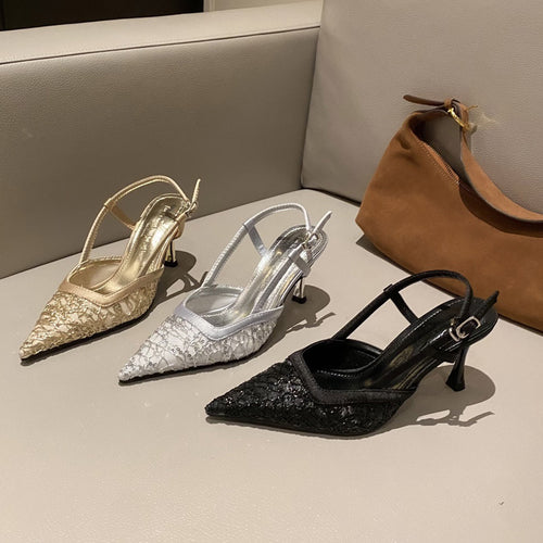 Dame Slingback Pumps med filigran spidsemønster og glitrende finish Stilla