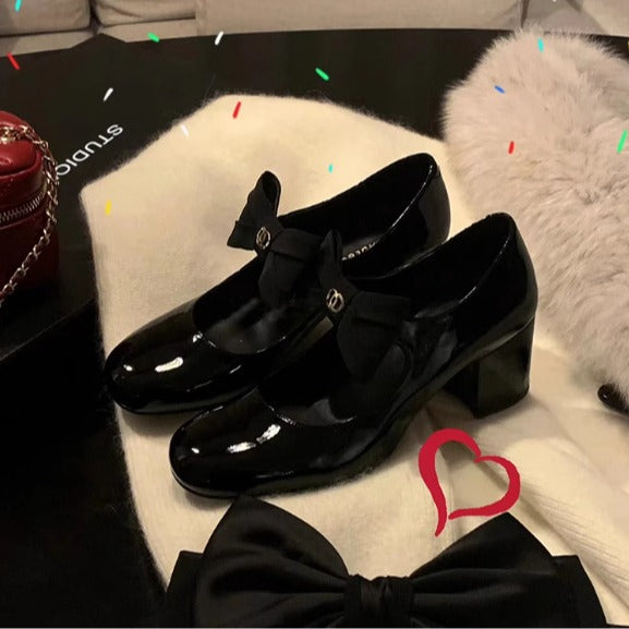 Dame elegante bryllupssko med dekorativ sløjfedetalje og komfortabel blokhæl Stilla
